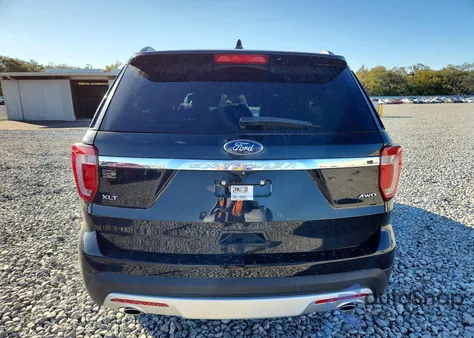 2017 Ford Explorer Xlt z USA, uszkodzony, nr VIN 1FM5K8D88HGC28051